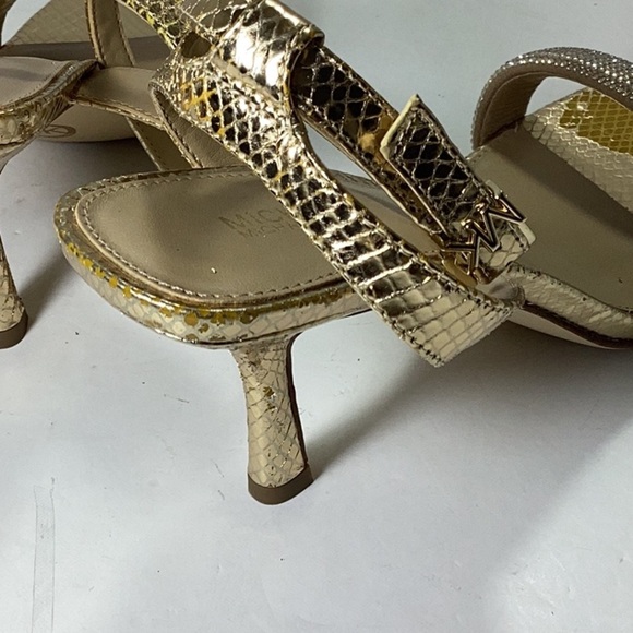 Carrie Embellished Dress Sandals. Note: little defect on one sandal see pic - Picture 7 of 9